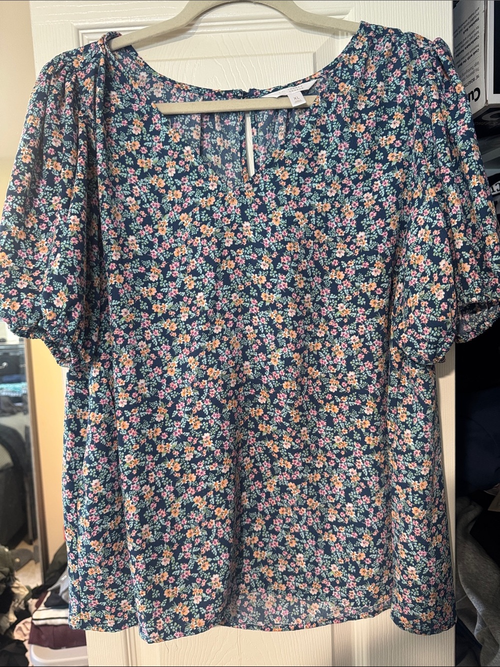 LC Lauren Conrad Navy Floral Puff-Sleeve Blouse-XL